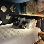 L'alcove Clisson-love Room- Romantique-spa *