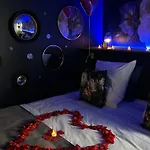 L'alcove Clisson-love Room- Romantique-spa Clisson