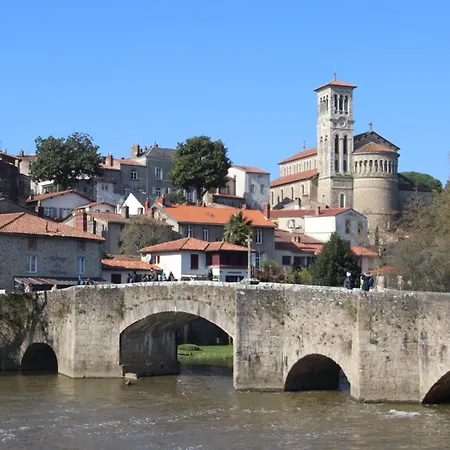 Apartamento L'alcove Clisson-love Room- Romantique-spa