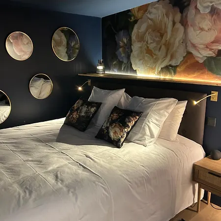 L'alcove Clisson-love Room- Romantique-spa *