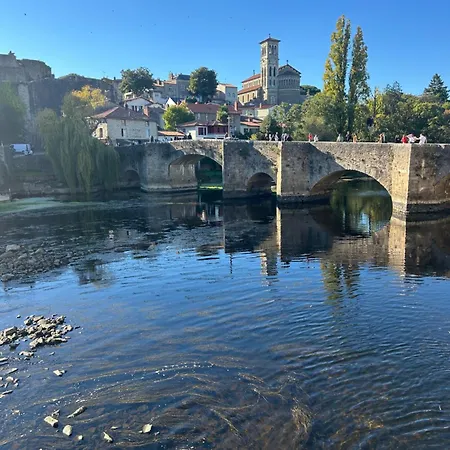 L'alcove Clisson-love Room- Romantique-spa * كليسون